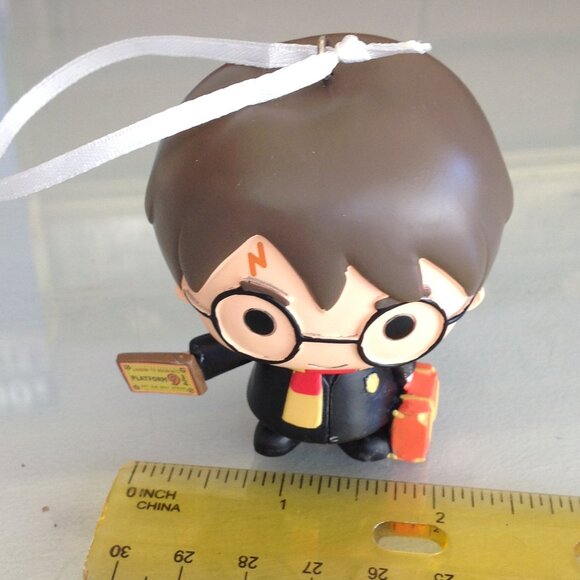 Harry Potter Hallmark 2021 Collectible Ornament - Picture 3 of 4